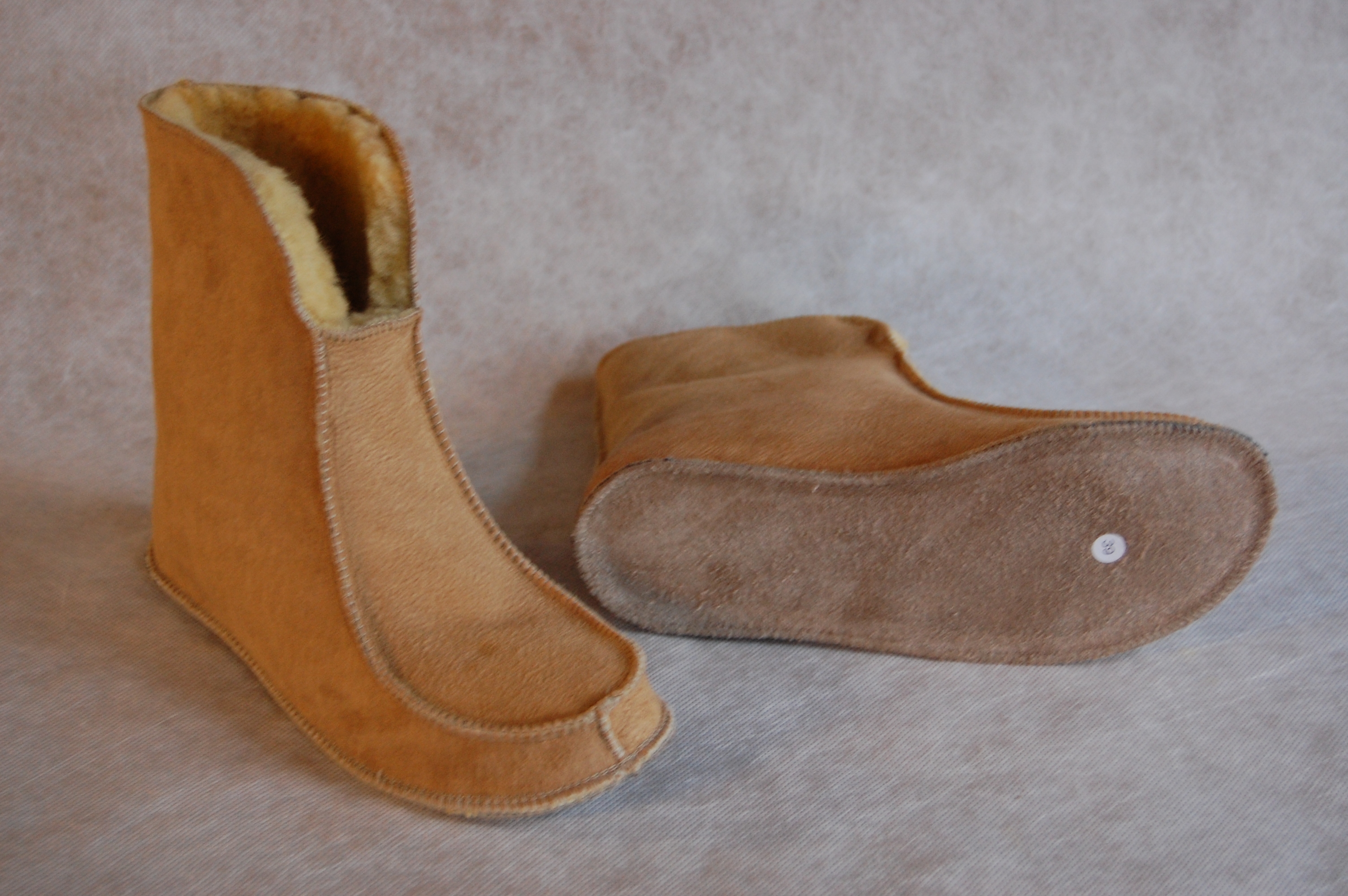 Hoge pantoffel  voor dame of heer  maat 47 tot en met 50