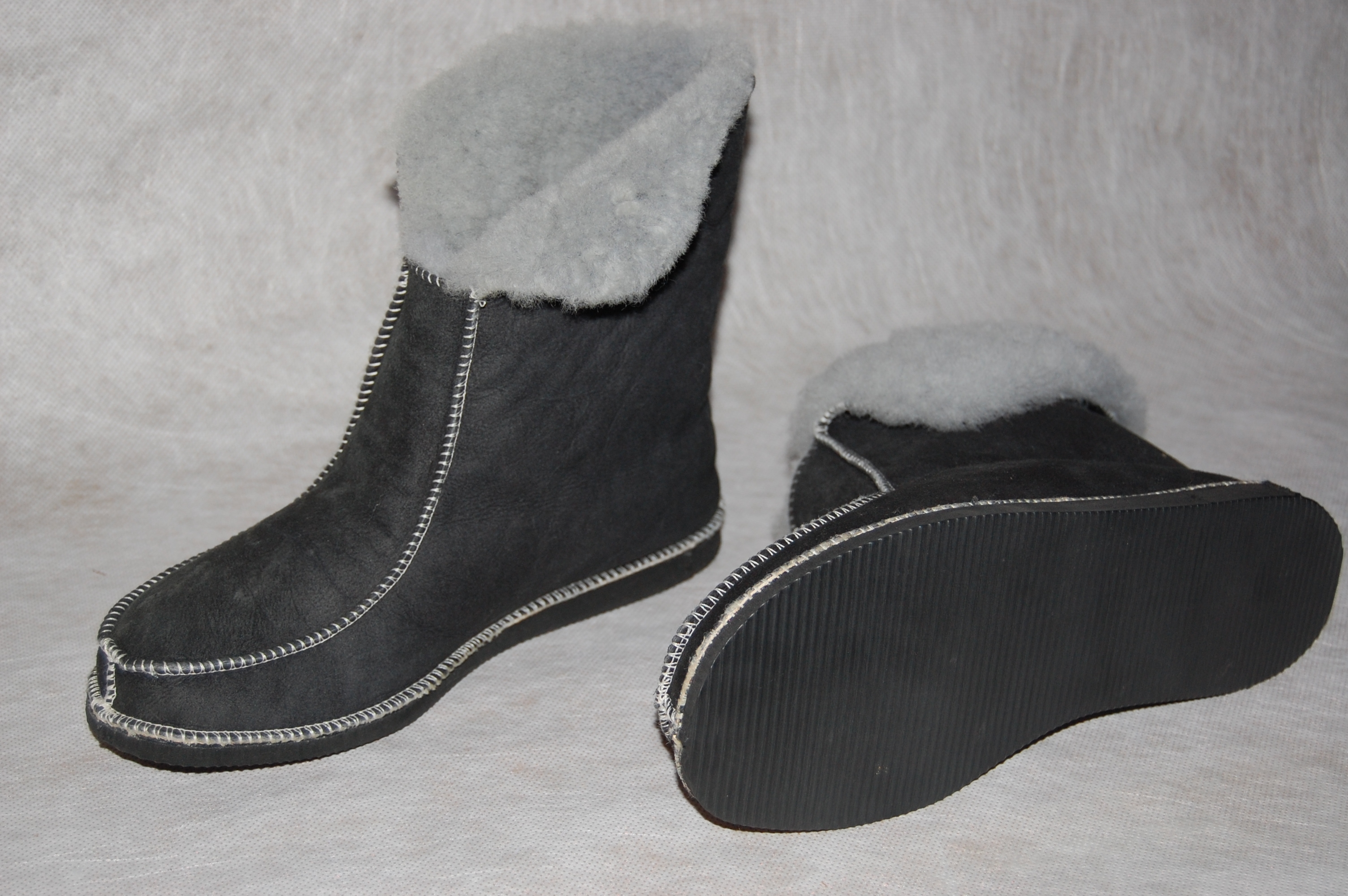Hoge pantoffel  voor dame of heer  maat 47 tot en met 50