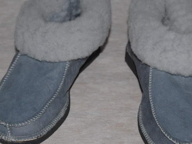 Pantoffel lamsvacht met bontrand maat 36-42