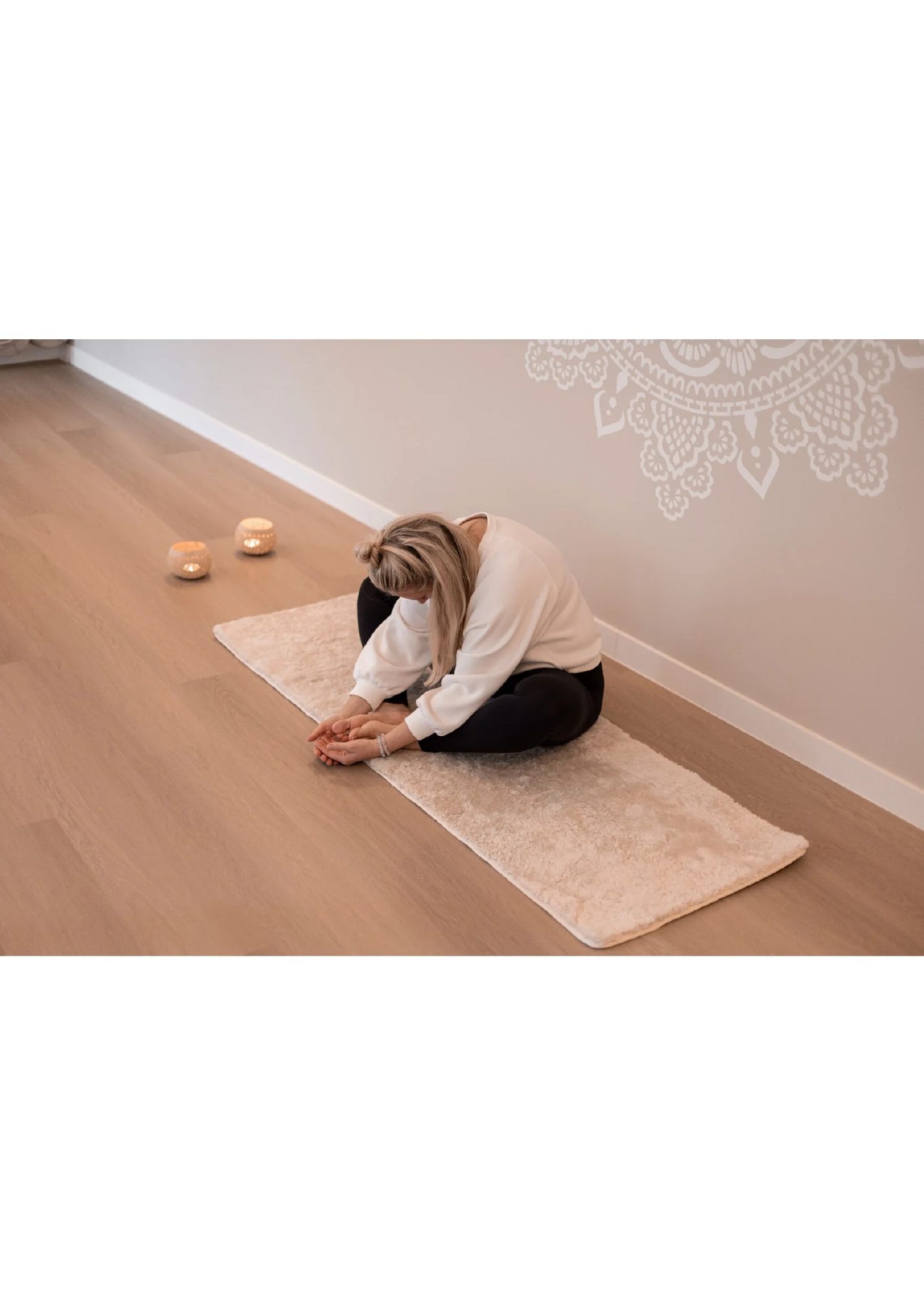 Yoga mat183 x 66cm geschikt voor rustige yogavormen met hoes